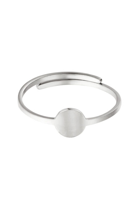 Ρυθμιζόμενο δαχτυλίδι με κύκλο σε ασημί χρώμα από ατσάλι One size
