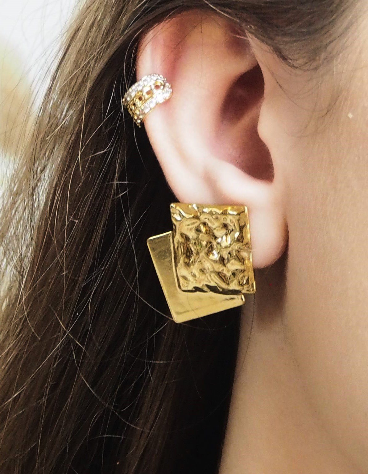 Abigail σκουλαρίκια με κλιπ από ατσάλι σε χρυσό χρώμα