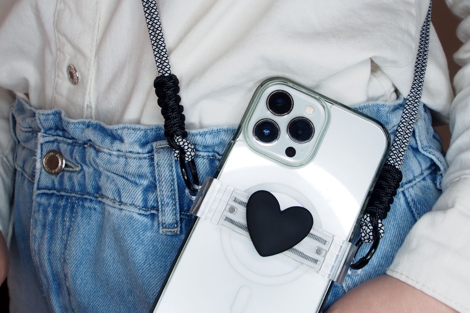 Black heart phone holder - crossbody strap - Λουράκι κινητού με μηχανισμό