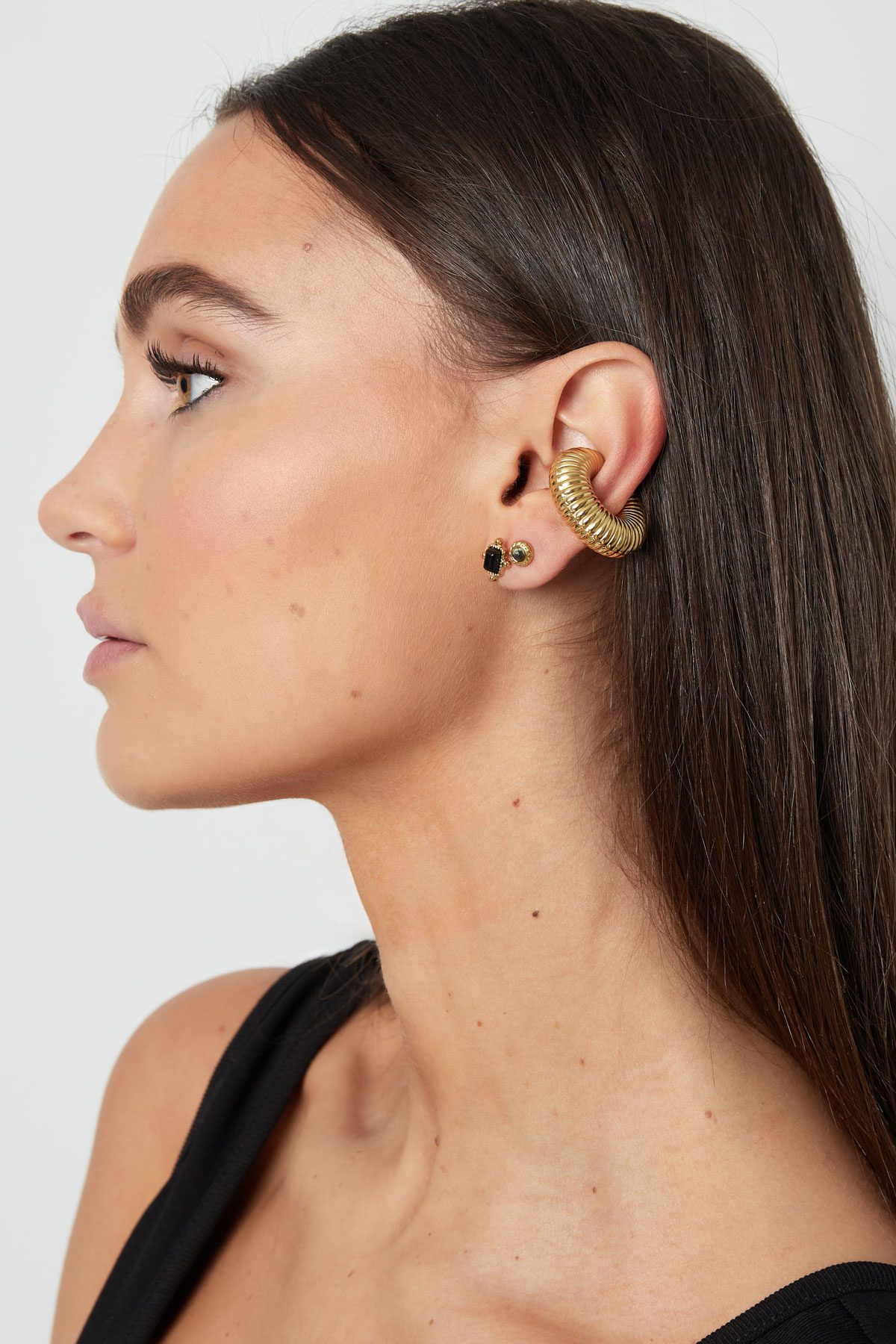 ear cuff with ridges - Gold color (1 τεμ)