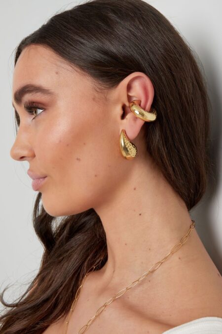 ear cuff structured pattern