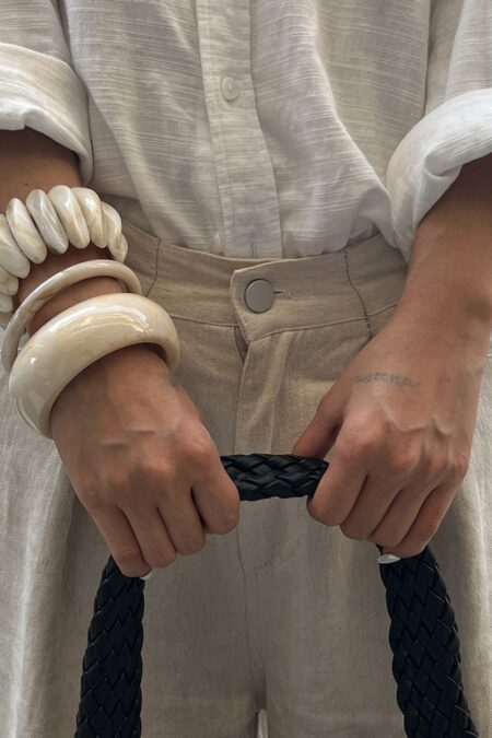 Retro Irregular Shape Resin Bangle - white (εσωτερική διάμετρος ~63mm)